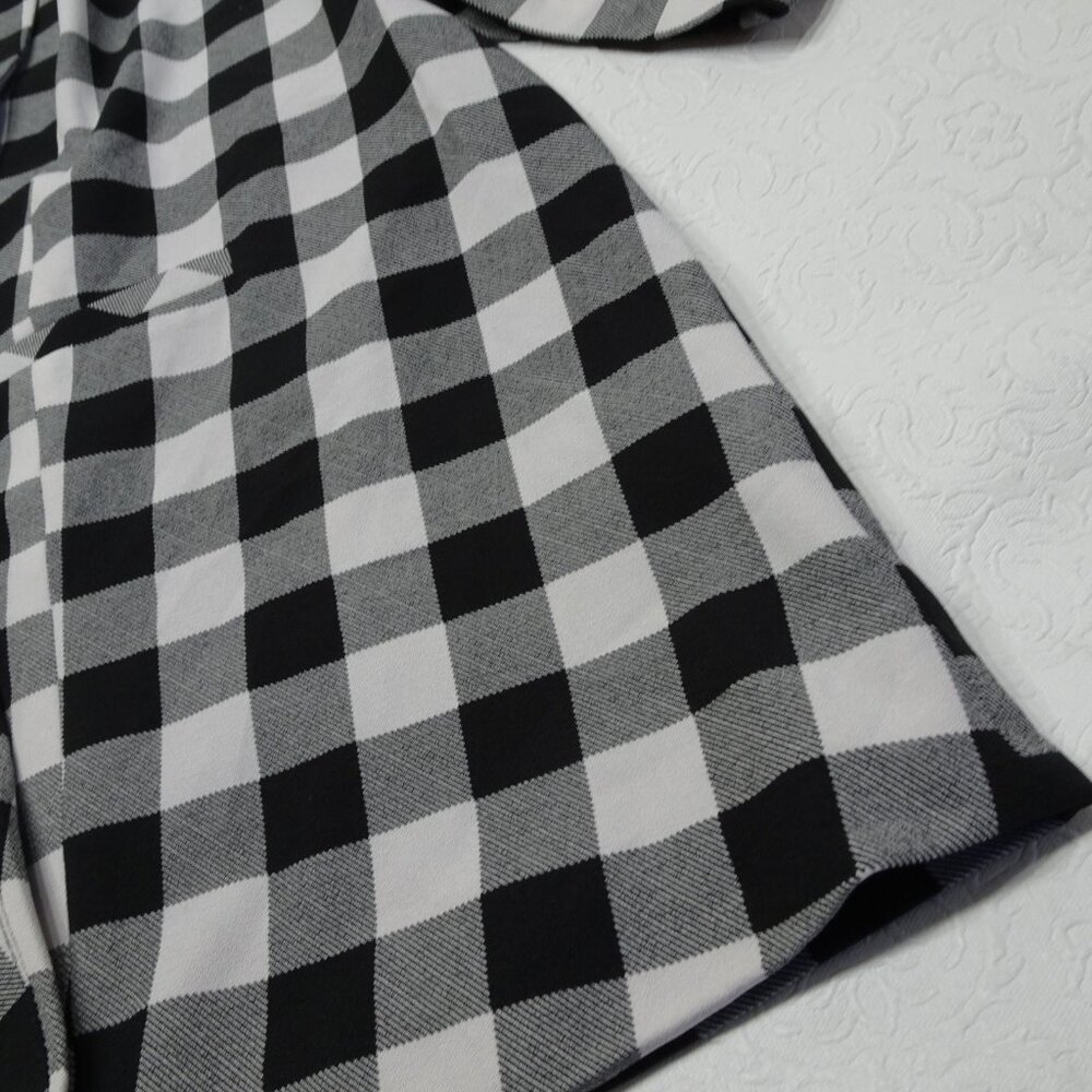 Studio by TORRID Plus Size 3X Classic Shawl Collar Plaid Open Blazer with Pocket - Picture 12 of 15